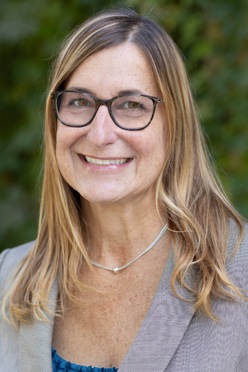 Click for High-Resolution Photo Jennie Broecker